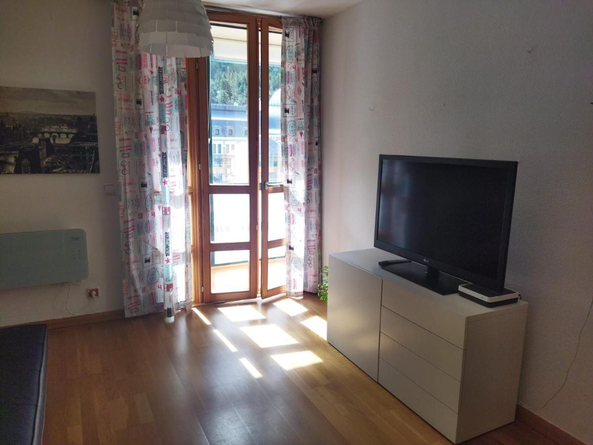 El Mirador De La Estacion Apartment Canfranc Bagian luar foto